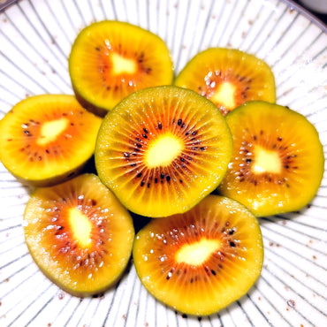 Rainbow Red Kiwi Fruit 日本彩虹奇異果(猕猴桃)