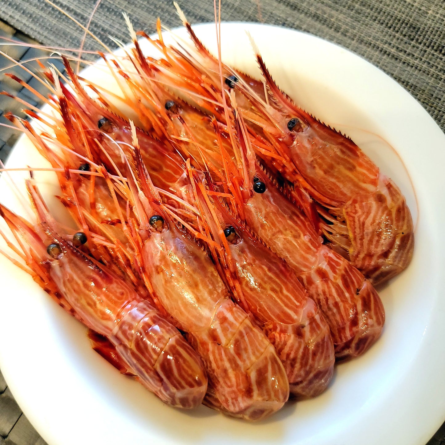 Fresh Morotoge Red Shrimp (shimaebi) 新鮮縞海老