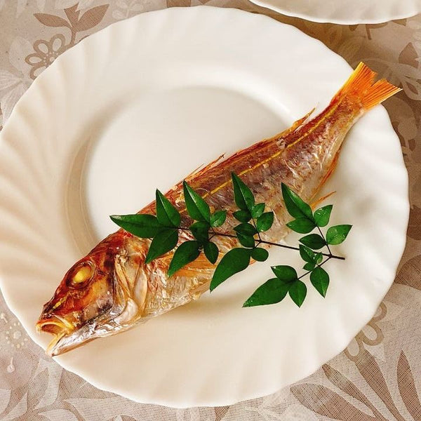 Fresh Threadfin Bream (Itoyori) 新鮮金線魚(紅衫魚)